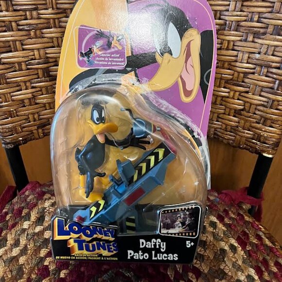 Looney Tunes "Back in Action" DAFFY (Launchin' Action!) - Picture 2 of 5